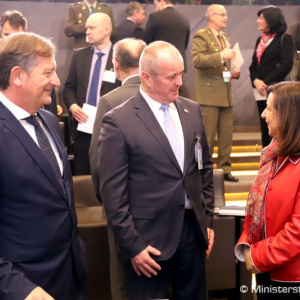 Ministri NATO diskutovali o bezpečnosti na Ukrajine