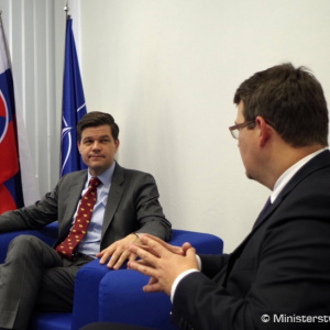 USA oceňujú Slovensko za investície do obrany
