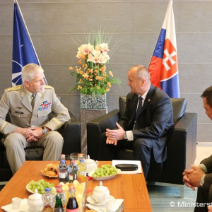 Minister Gajdoš sa stretol s predsedom Vojenského výboru NATO gen. Pavlom