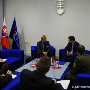 Experti z NATO na ministerstve obrany hodnotili obranné plány