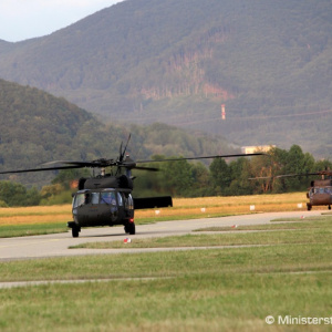 Prvé dva vrtuľníky Black Hawk sú už na Slovensku