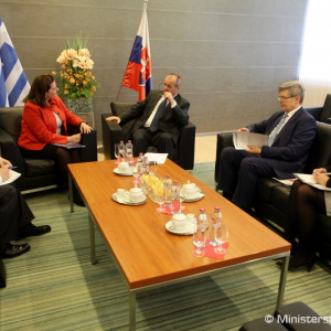 Minister Gajdoš rokoval s novou gréckou veľvyslankyňou M. L. Marinakisovou